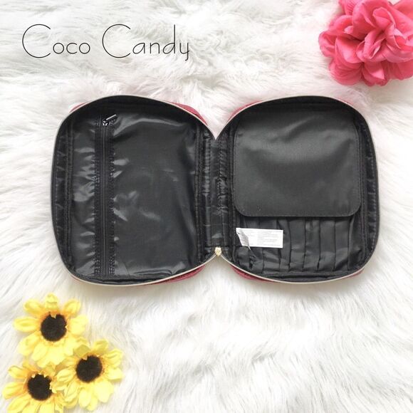 🆕Juicy Couture Logo Pink Cosmetic Case - Picture 4 of 7